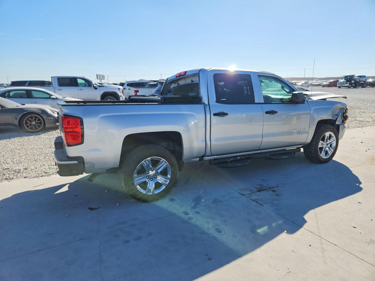 2018 CHEVROLET SILVERADO C1500 CUSTOM photo 5