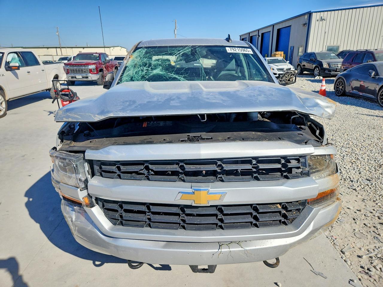 2018 CHEVROLET SILVERADO C1500 CUSTOM photo 9