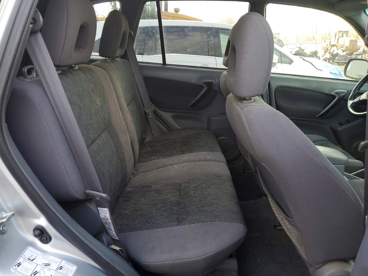 2002 TOYOTA RAV4 BASE photo 19