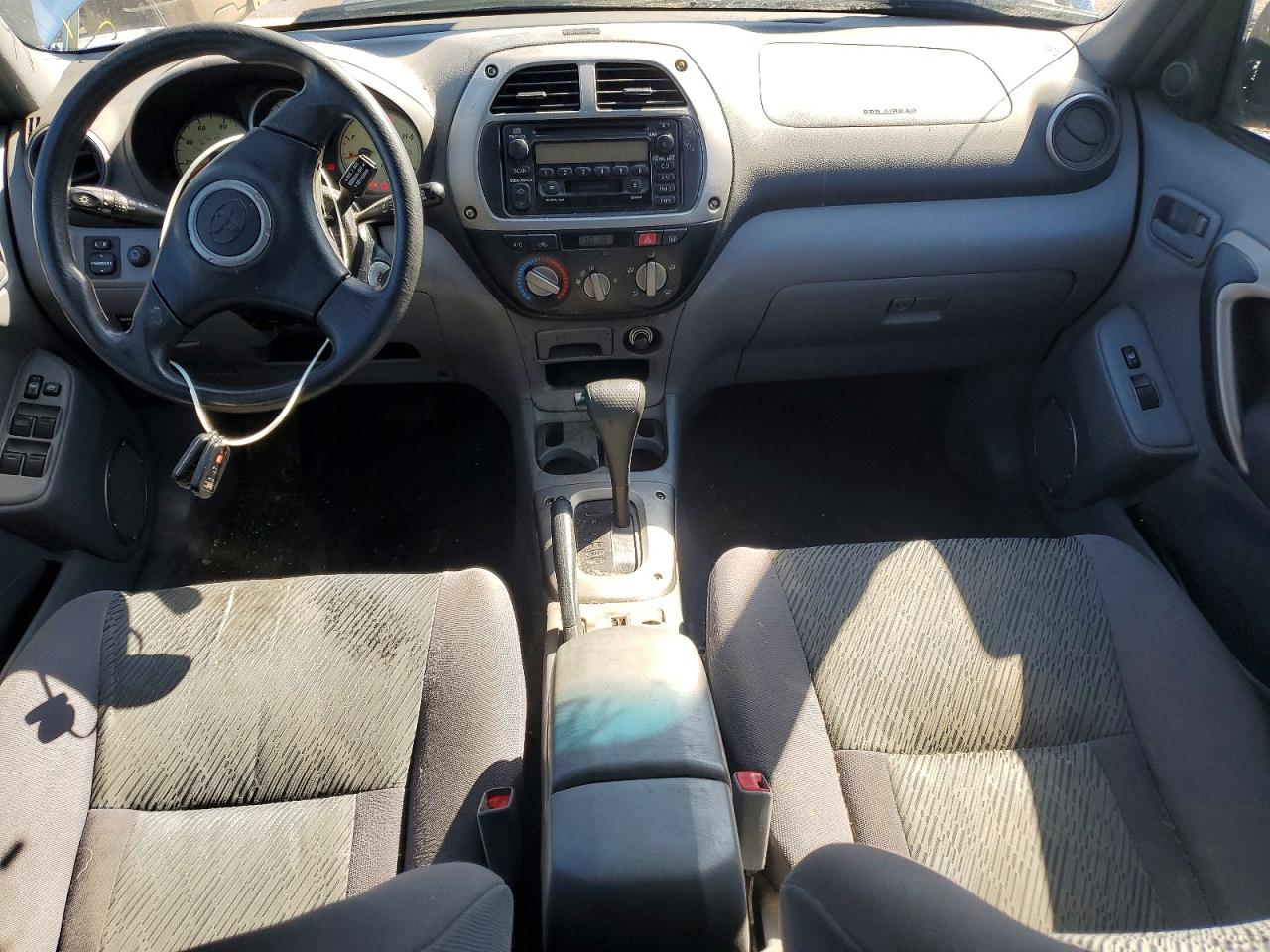 2002 TOYOTA RAV4 BASE photo 15