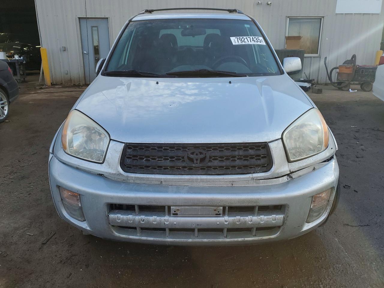 2002 TOYOTA RAV4 BASE photo 9