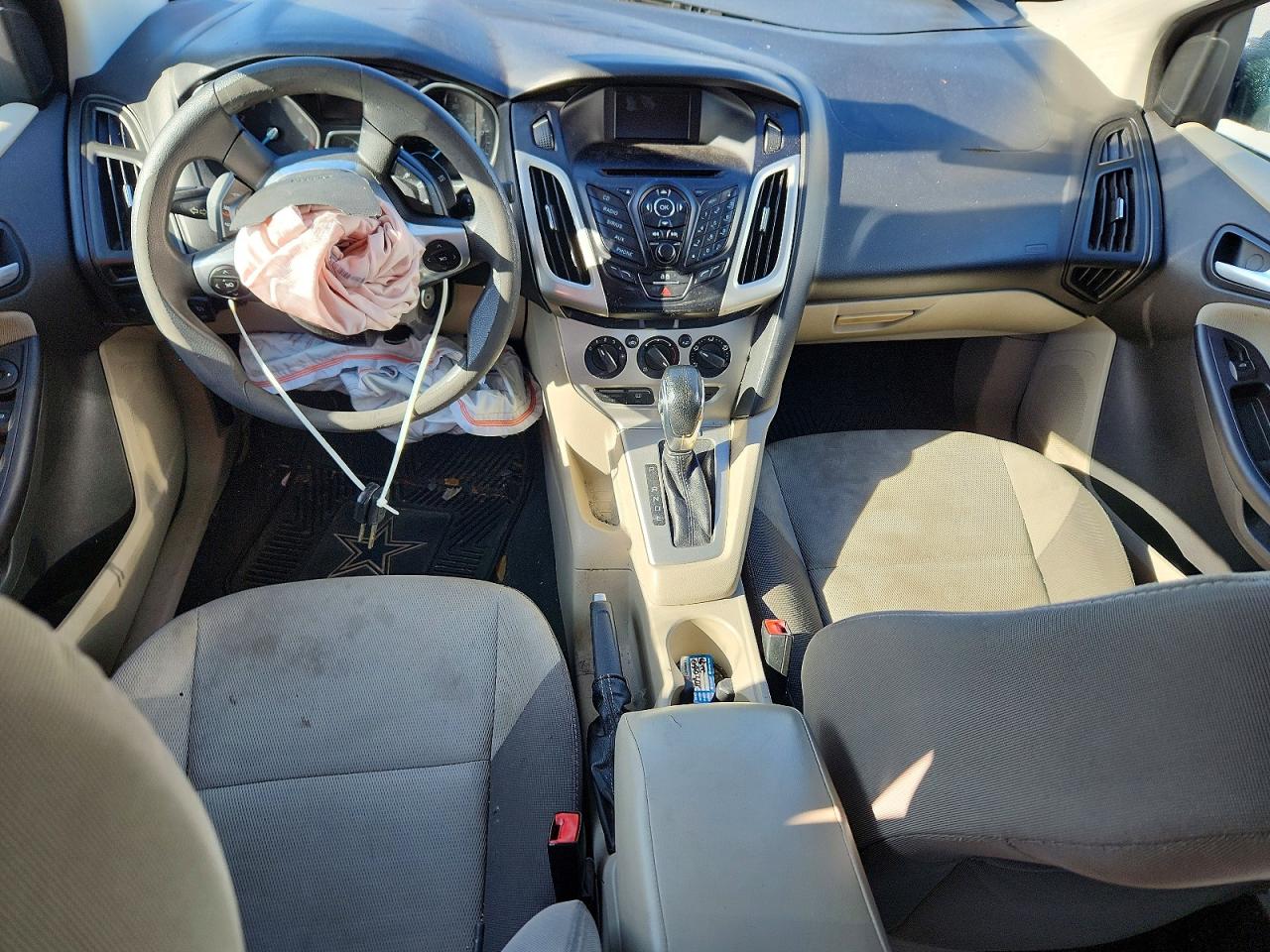 2013 FORD FOCUS photo 8