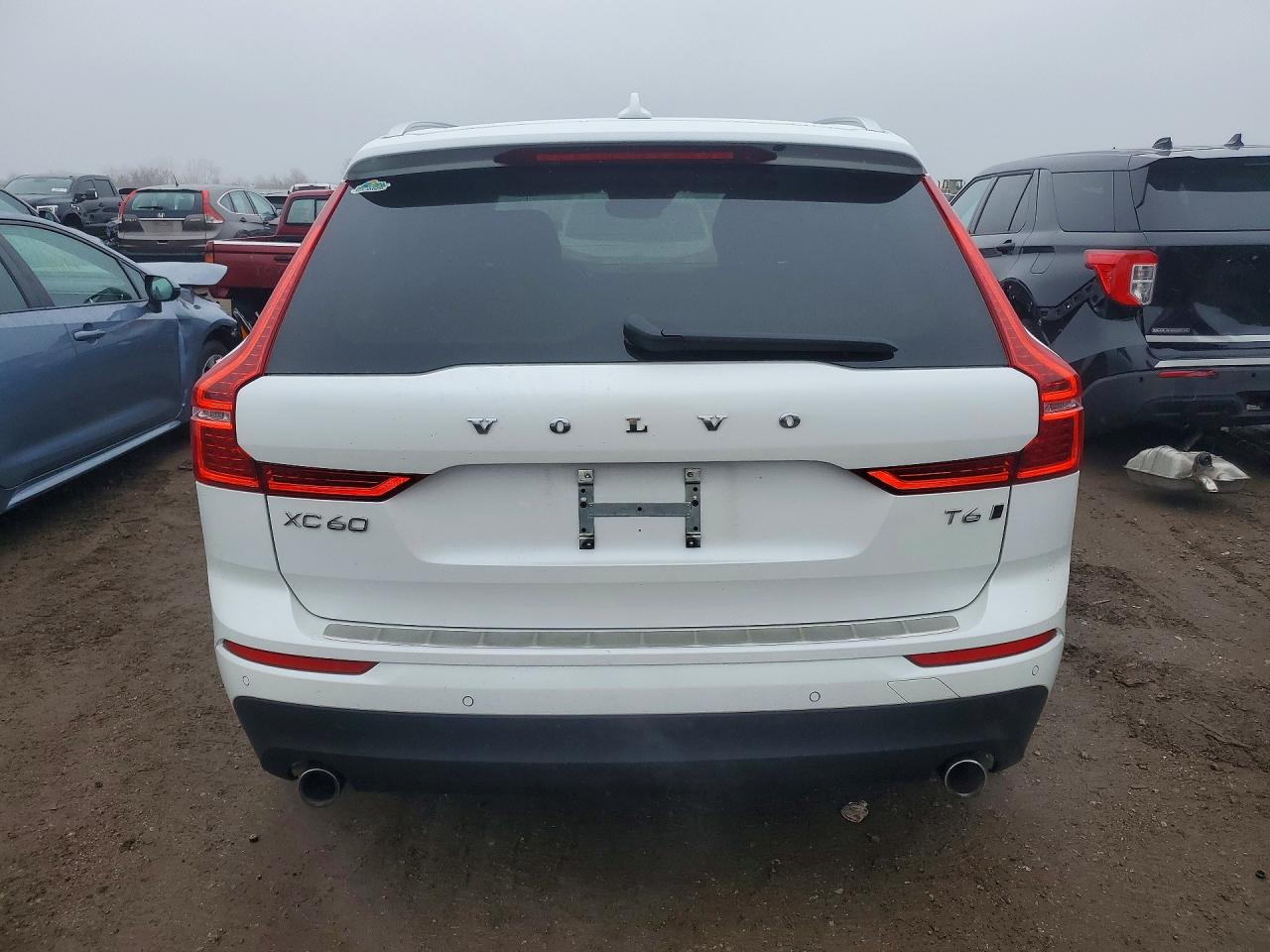 2020 VOLVO XC60 T6 MOMENTUM photo 6
