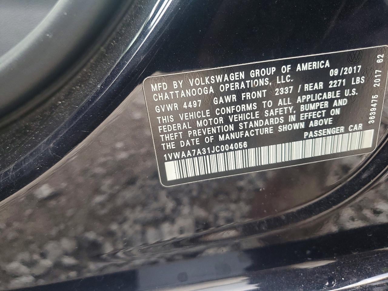 2018 VOLKSWAGEN PASSAT photo 12