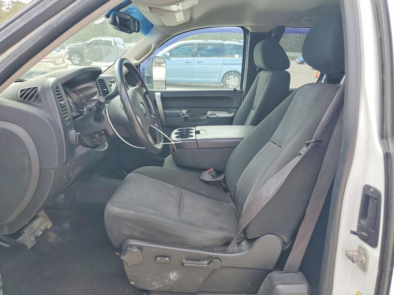 2012 GMC SIERRA K2500 SLE photo 7