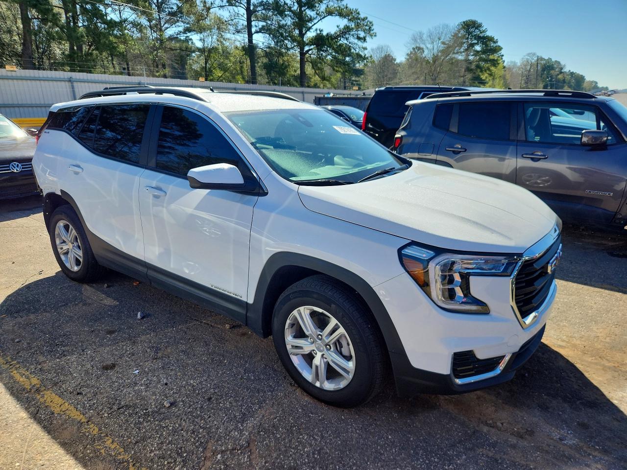 2024 GMC TERRAIN SLE photo 7