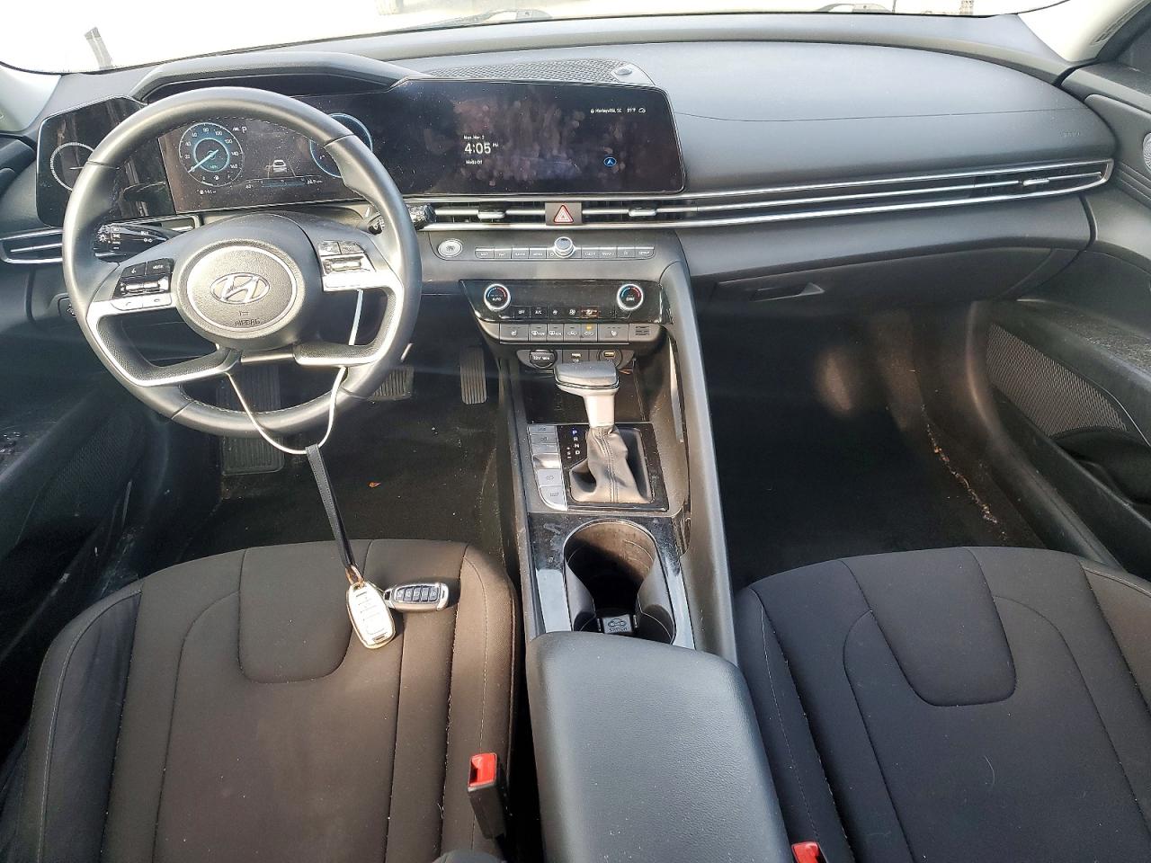 2023 HYUNDAI ELANTRA photo 22