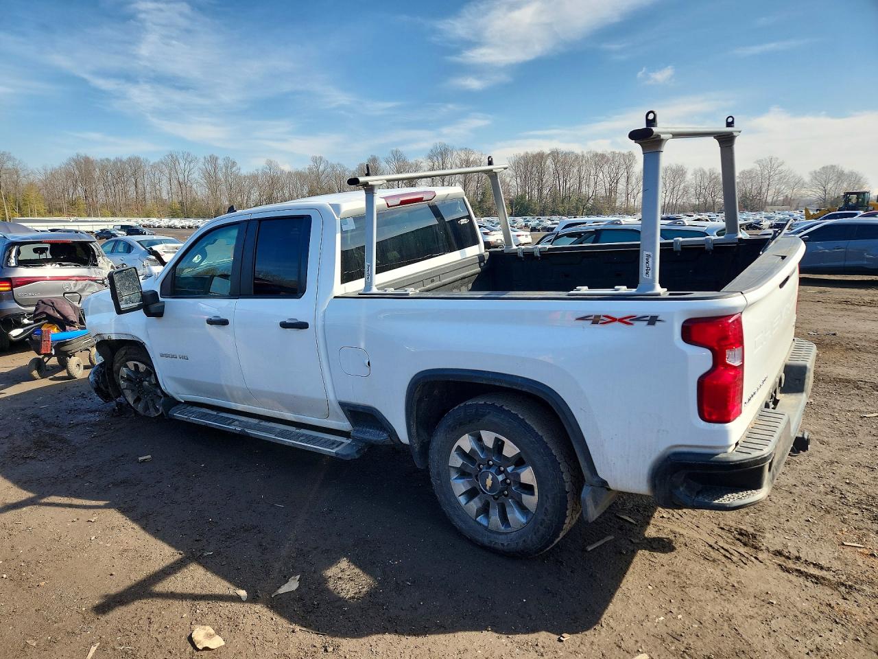 2024 CHEVROLET SILVERADO K2500 CUSTOM photo 4