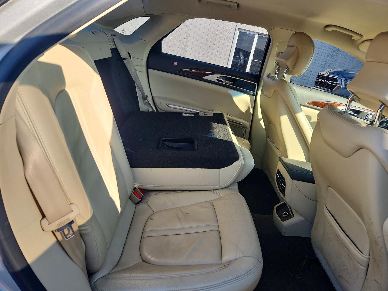 2014 LINCOLN MKZ photo 19