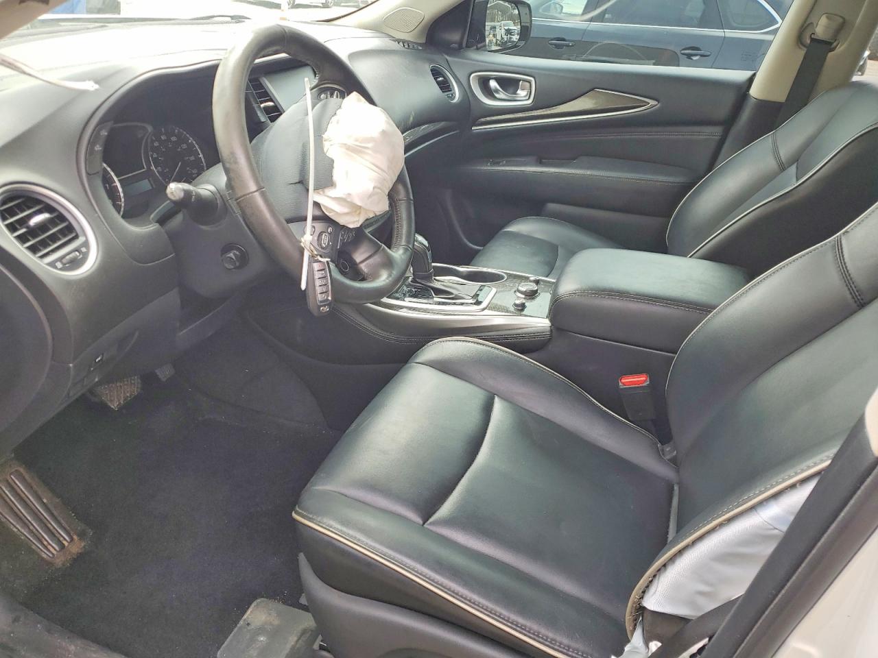 2020 INFINITI QX60 LUXE photo 7