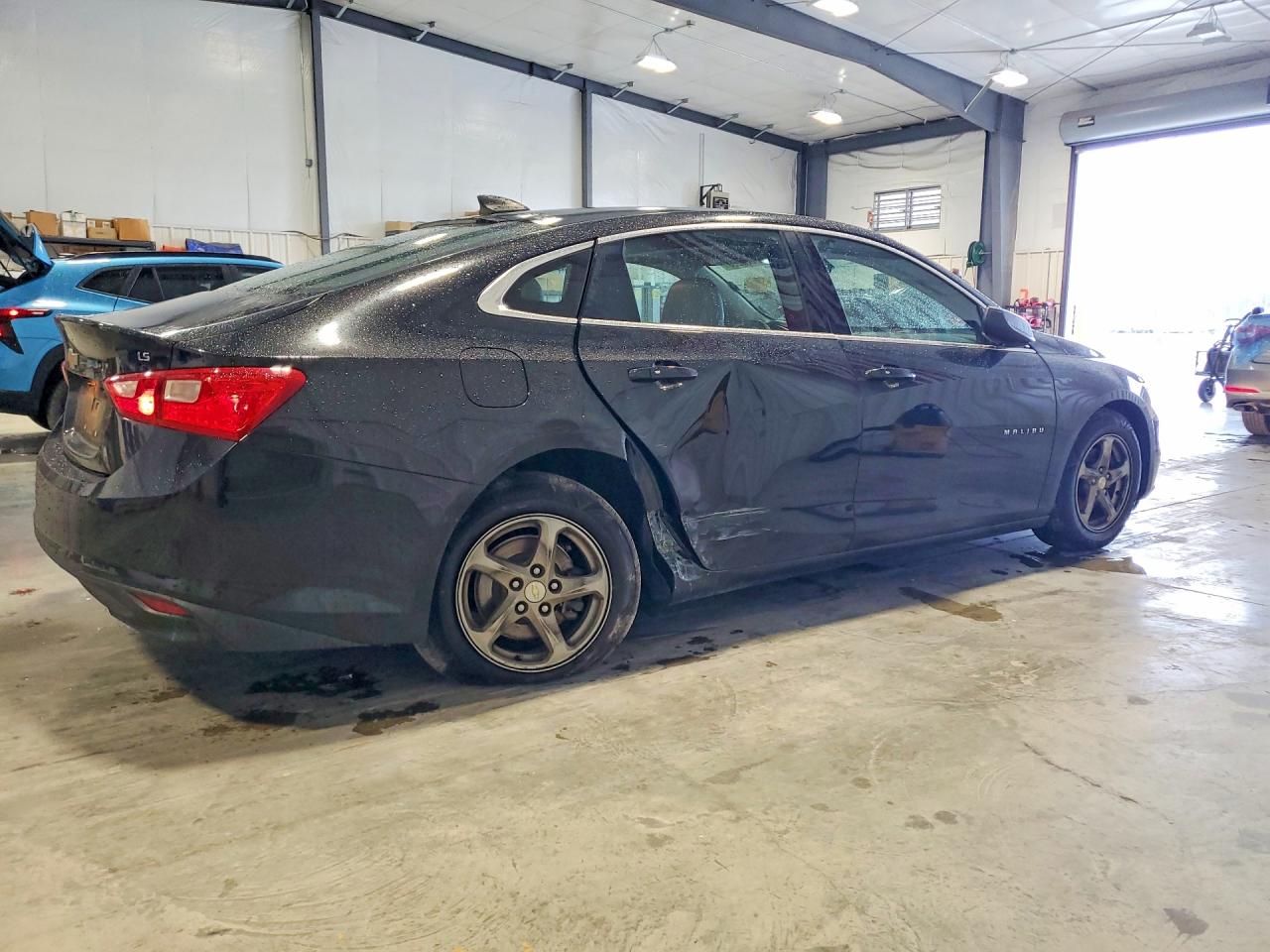2016 CHEVROLET MALIBU LS photo 3