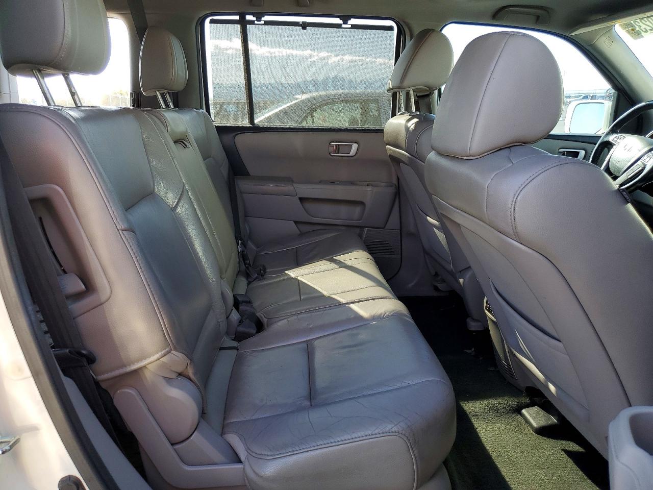 2015 HONDA PILOT TOURING photo 19