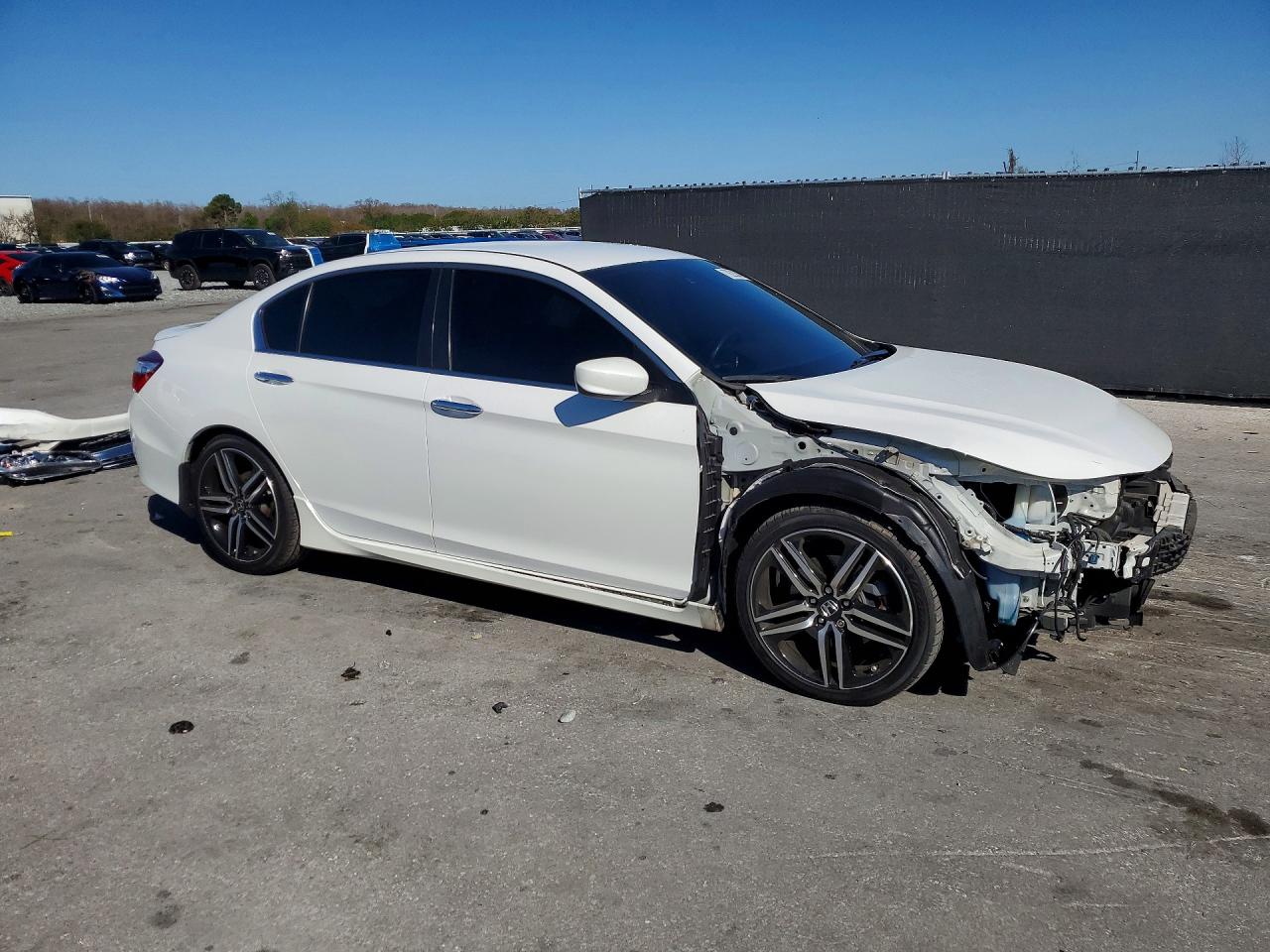 2016 HONDA ACCORD SPORT photo 4