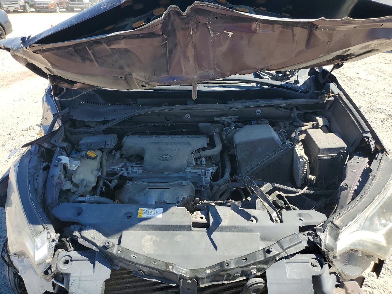 2018 TOYOTA RAV4 XLE photo 23