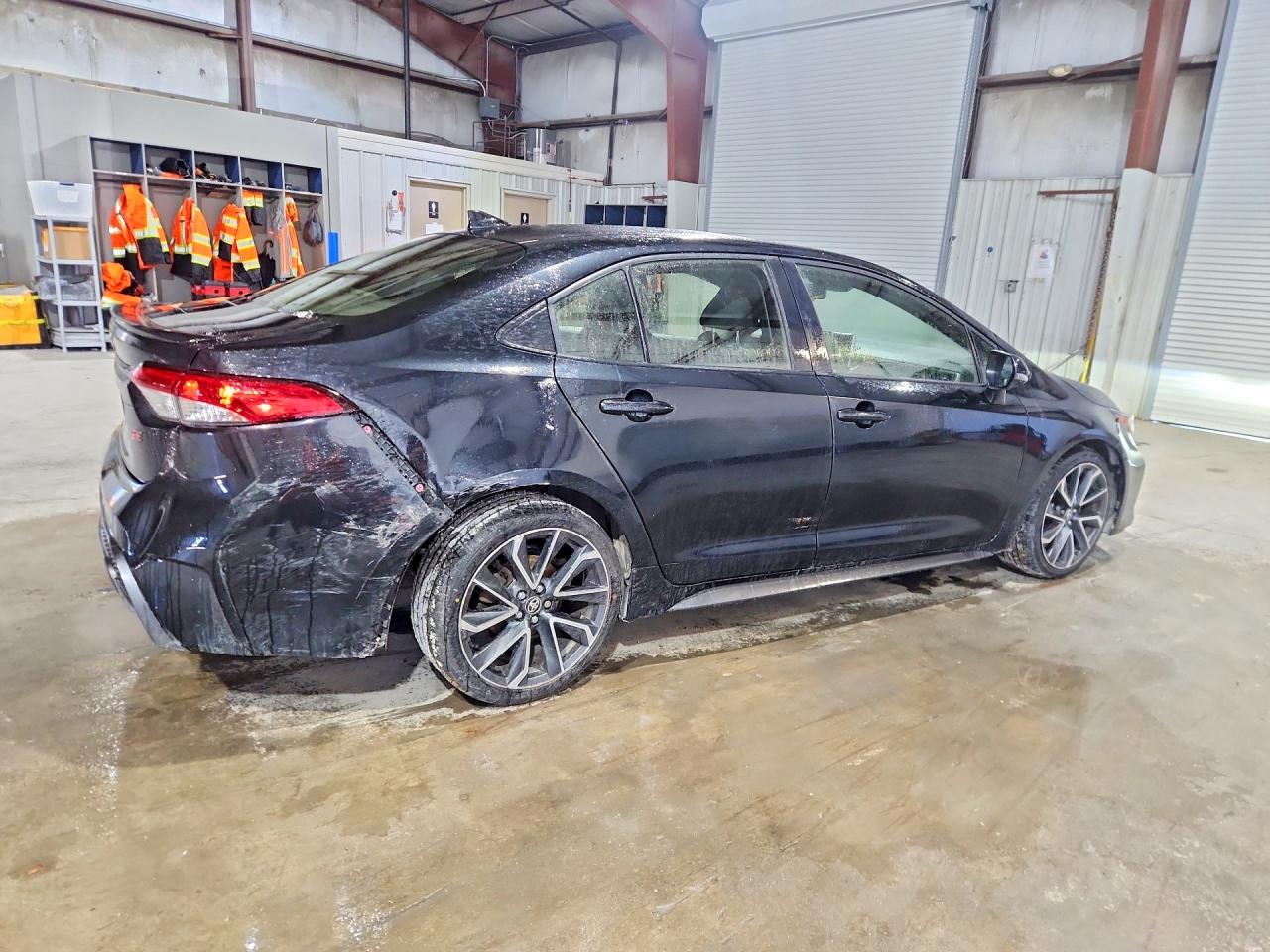 2020 TOYOTA COROLLA SE photo 3