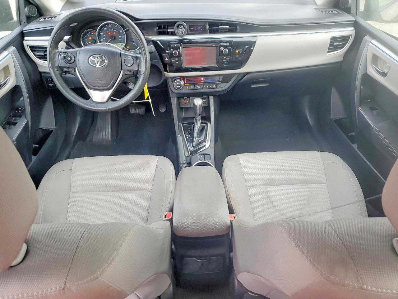 2014 TOYOTA COROLLA LE photo 8