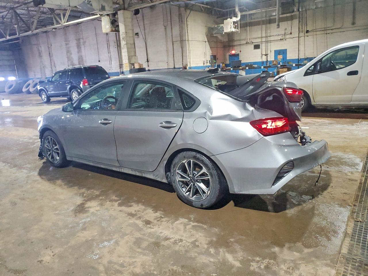 2024 KIA FORTE LXS photo 3