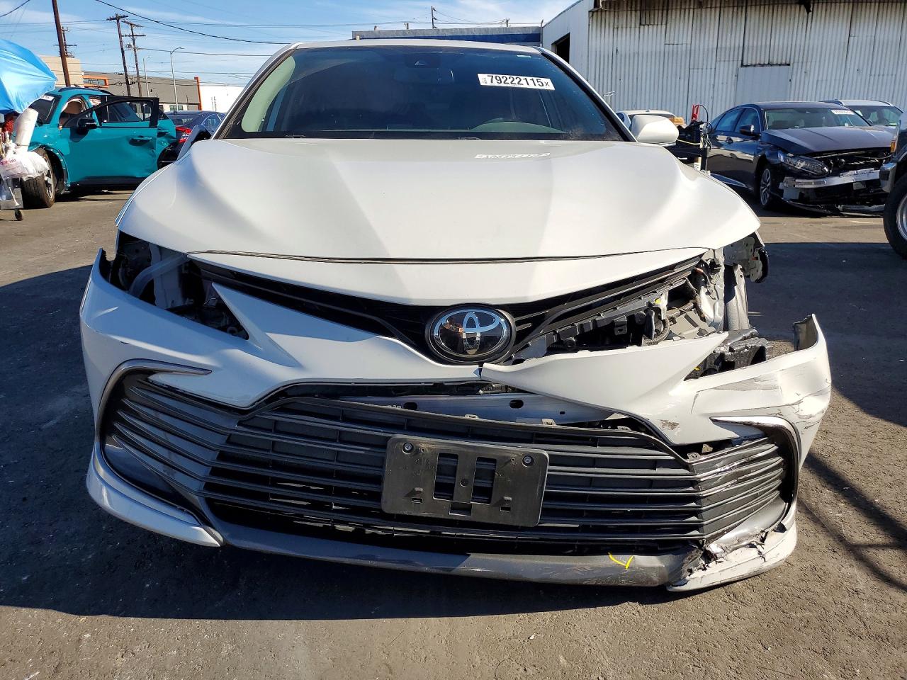 2022 TOYOTA CAMRY LE photo 5
