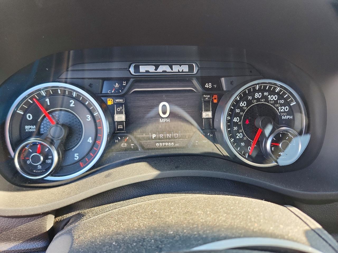 2022 RAM 3500 LARAMIE photo 9