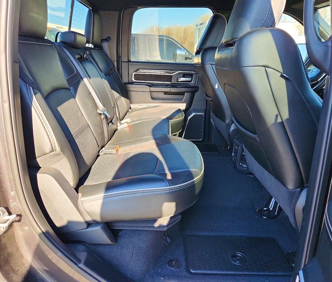 2022 RAM 3500 LARAMIE photo 10