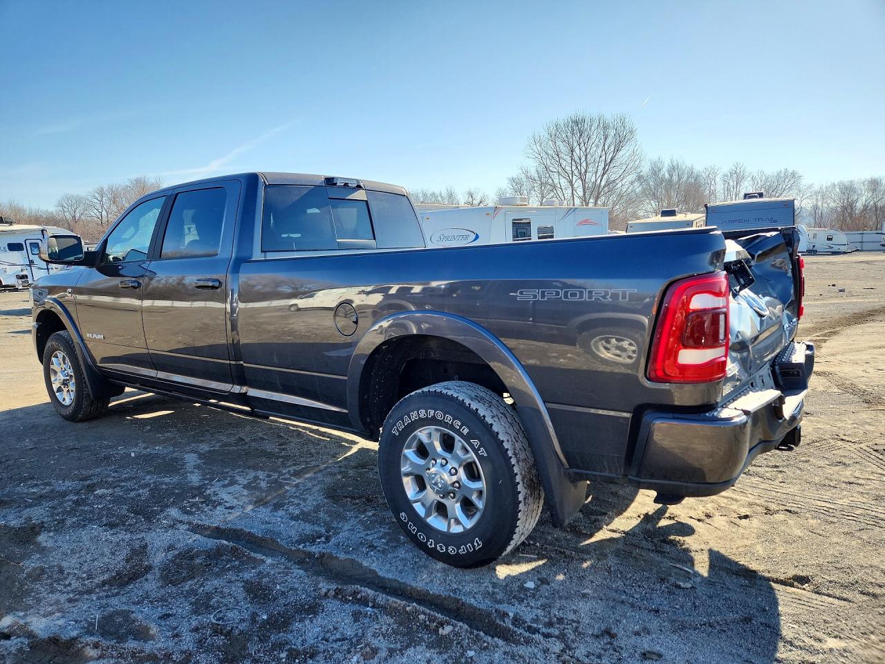 2022 RAM 3500 LARAMIE photo 2