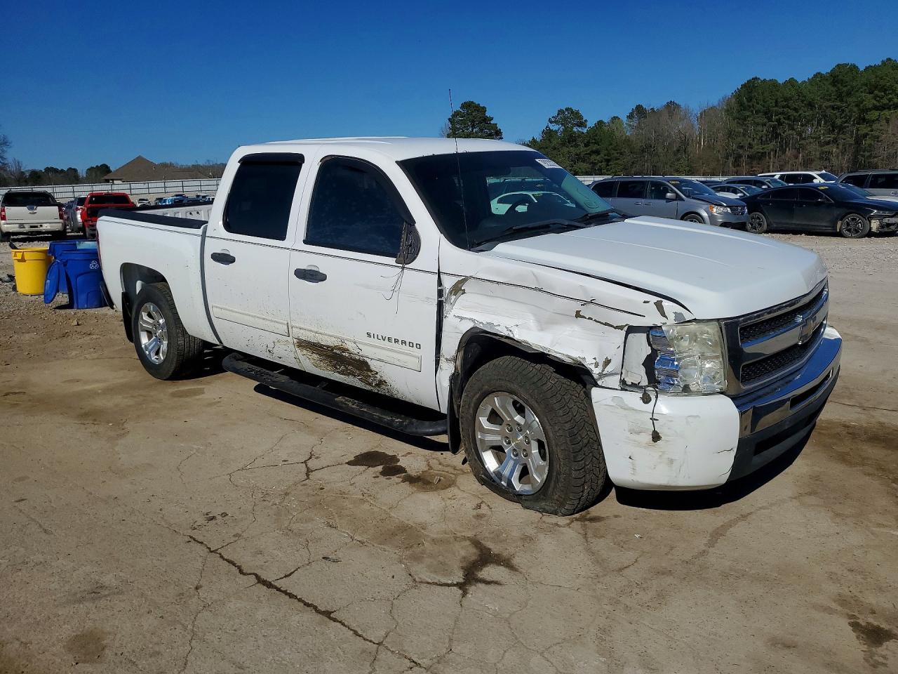 2010 CHEVROLET SILVERADO C1500 LT photo 4