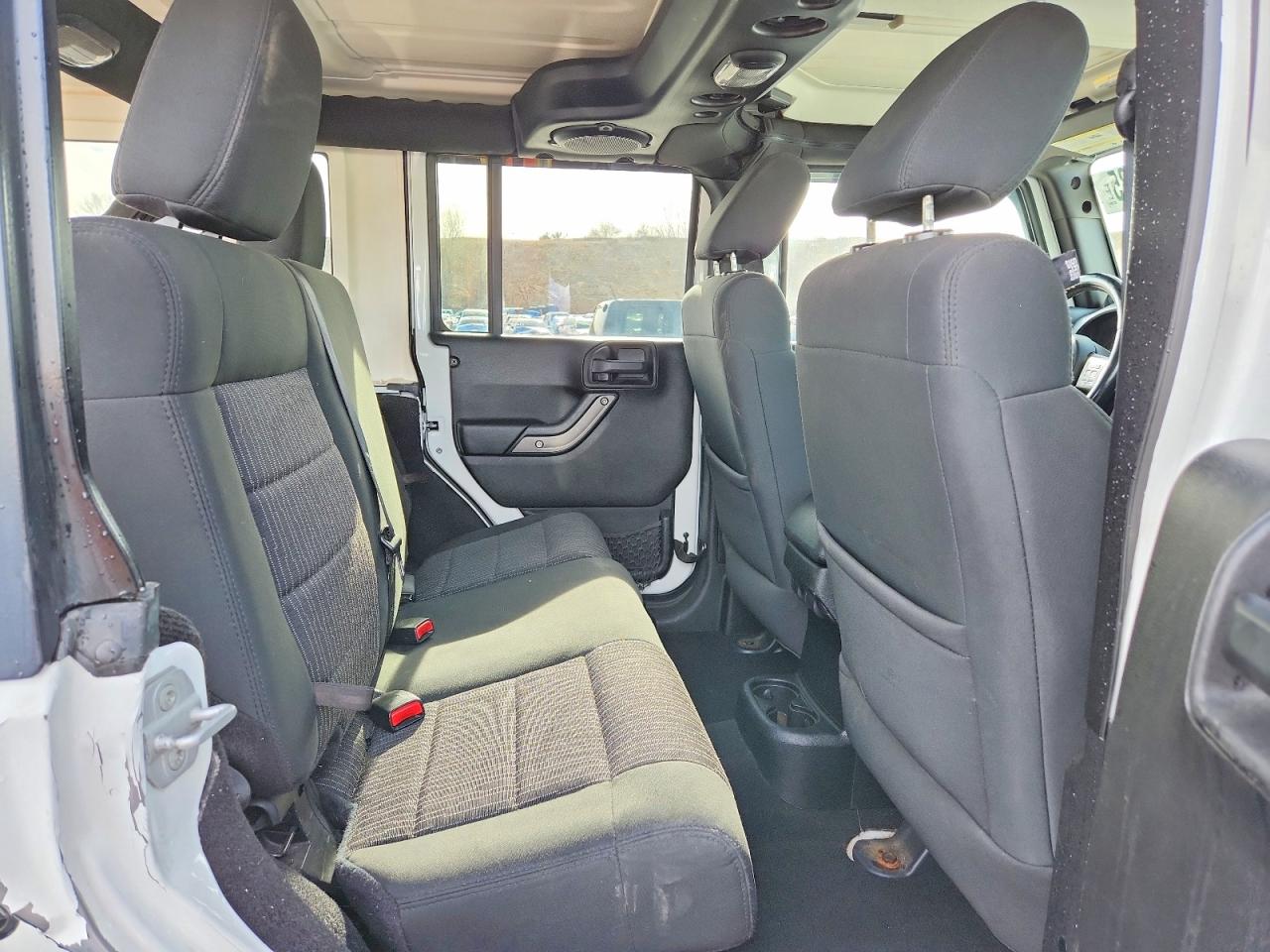 2012 JEEP WRANGLER UNLIMITED SPORT photo 11