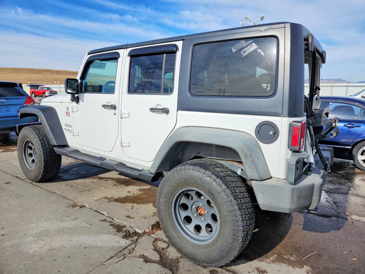 2012 JEEP WRANGLER UNLIMITED SPORT photo 2