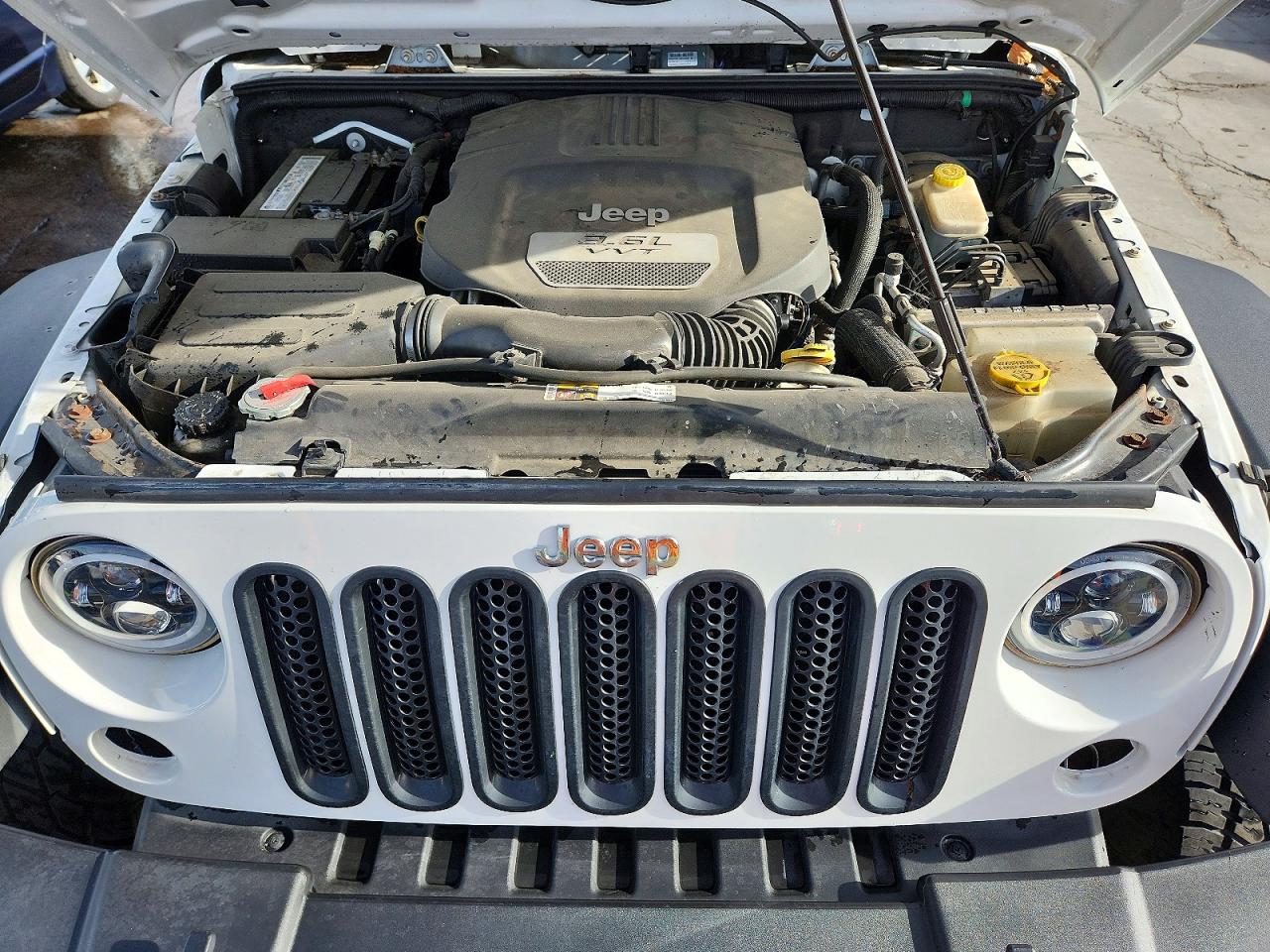 2012 JEEP WRANGLER UNLIMITED SPORT photo 12