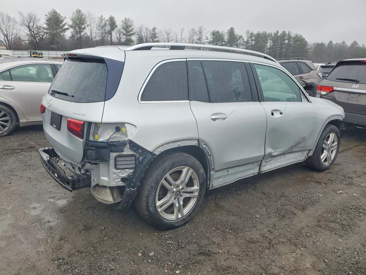 2020 MERCEDES-BENZ GLB 250 4MATIC photo 5