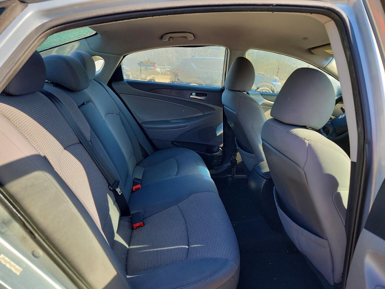 2011 HYUNDAI SONATA GLS photo 10