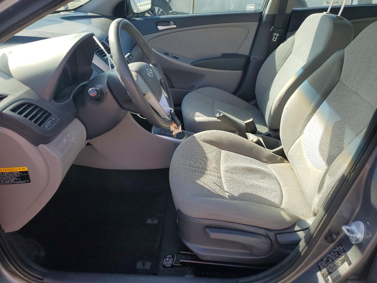 2014 HYUNDAI ACCENT GLS photo 19