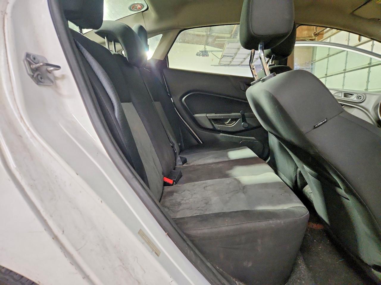 2016 FORD FIESTA S photo 10
