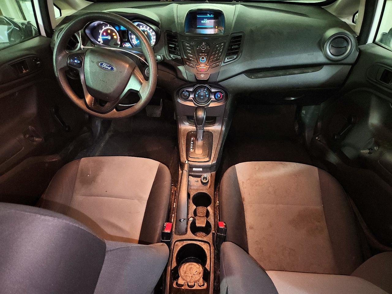2016 FORD FIESTA S photo 8