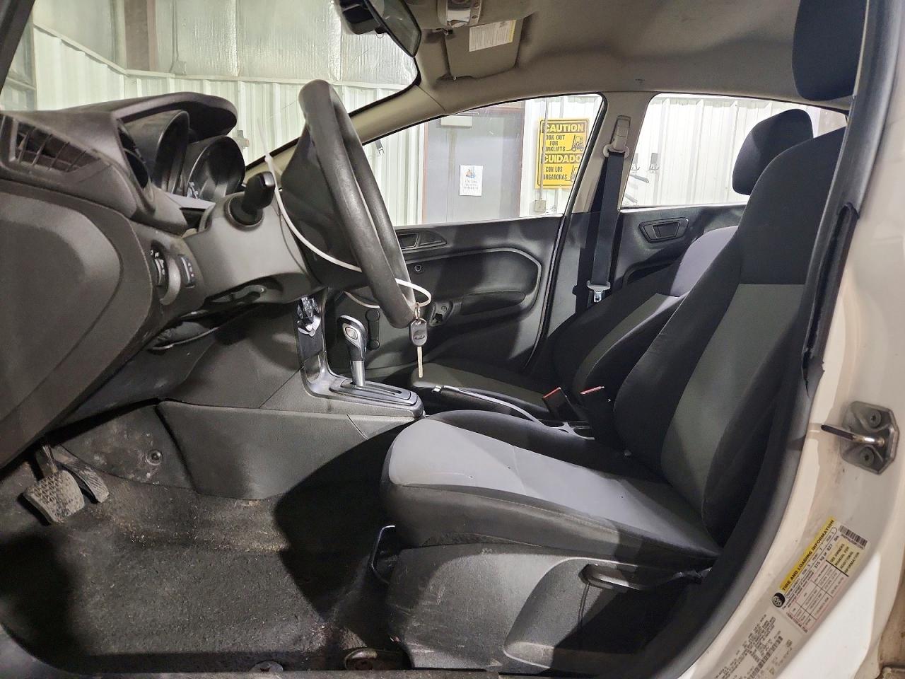 2016 FORD FIESTA S photo 7