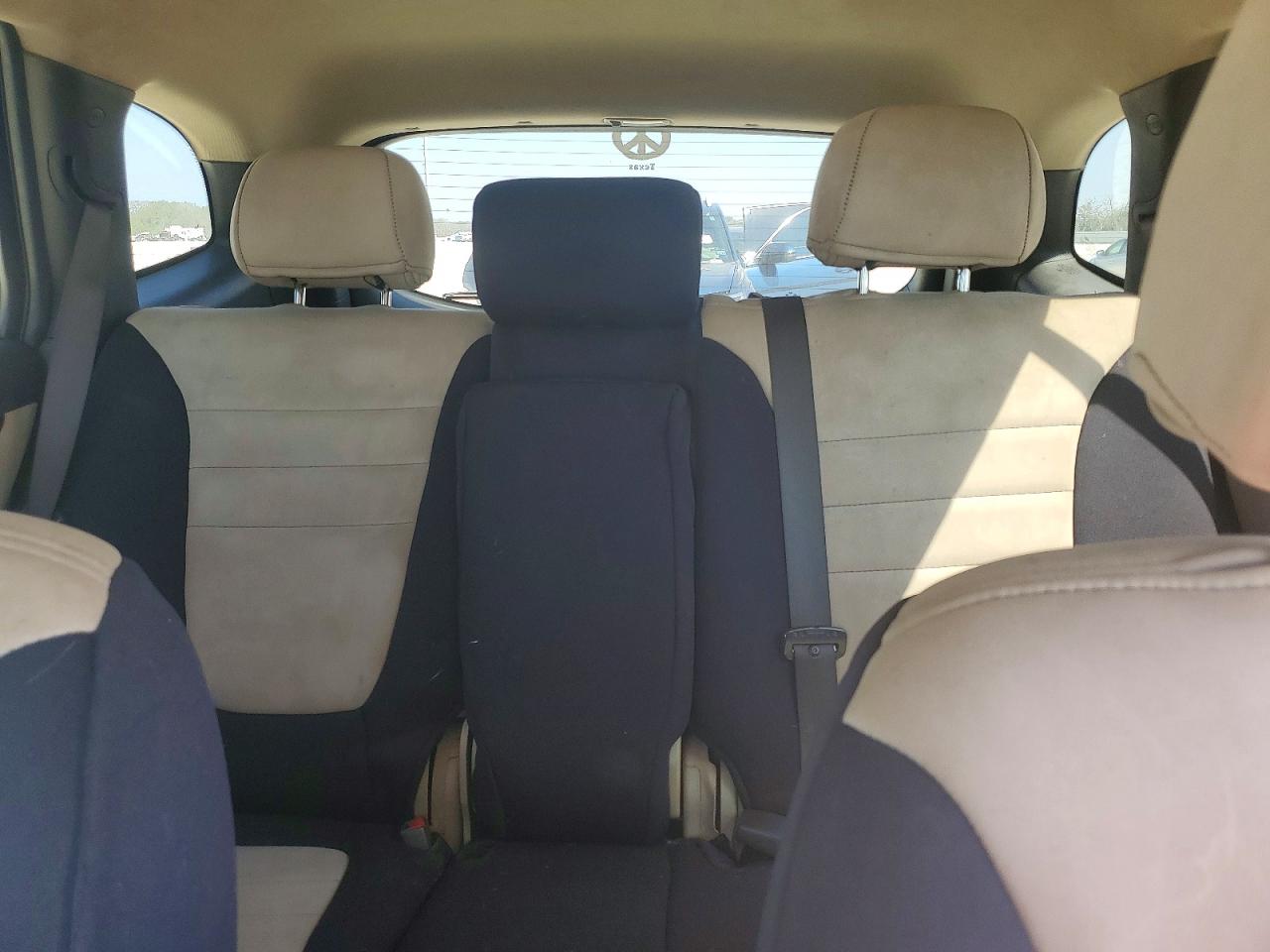 2011 HYUNDAI SANTA FE GLS photo 10
