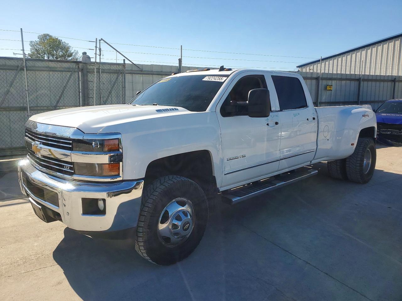 2015 CHEVROLET SILVERADO