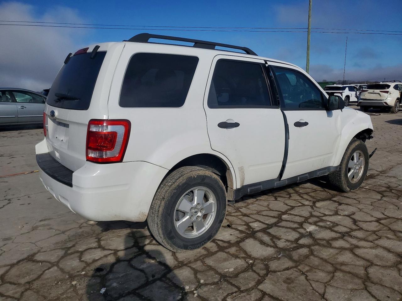 2012 FORD ESCAPE XLT photo 5