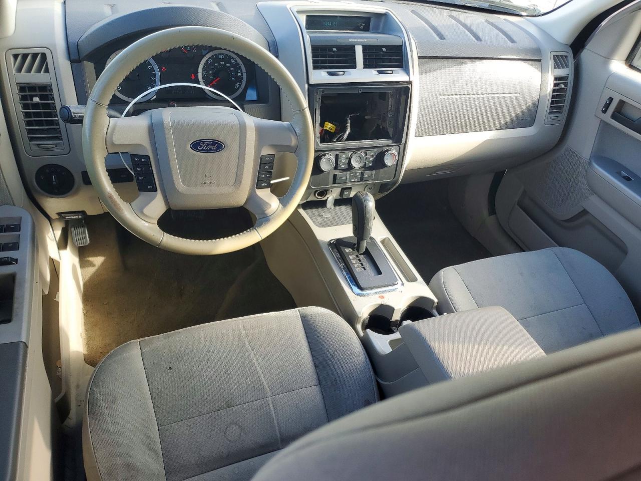 2012 FORD ESCAPE XLT photo 15