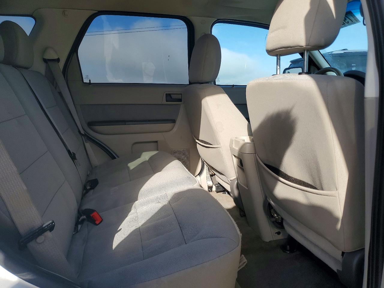 2012 FORD ESCAPE XLT photo 21