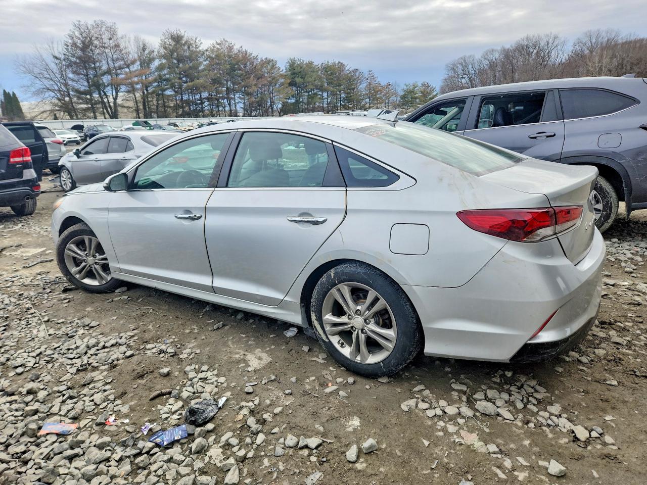 2018 HYUNDAI SONATA SEL photo 2