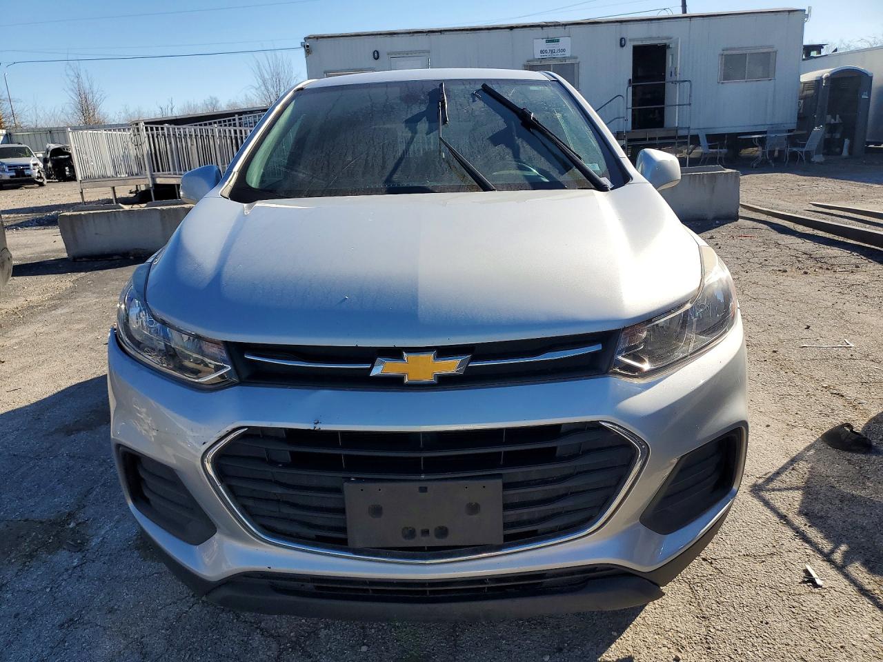 2019 CHEVROLET TRAX LS photo 5