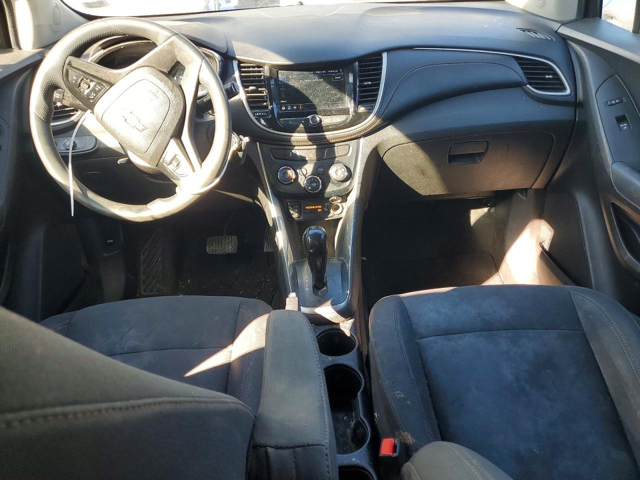 2019 CHEVROLET TRAX LS photo 8
