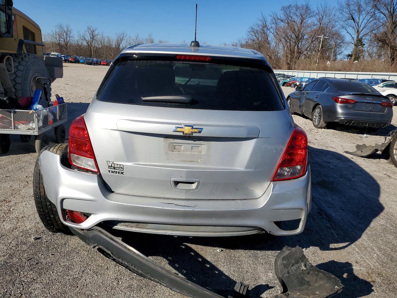 2019 CHEVROLET TRAX LS photo 6