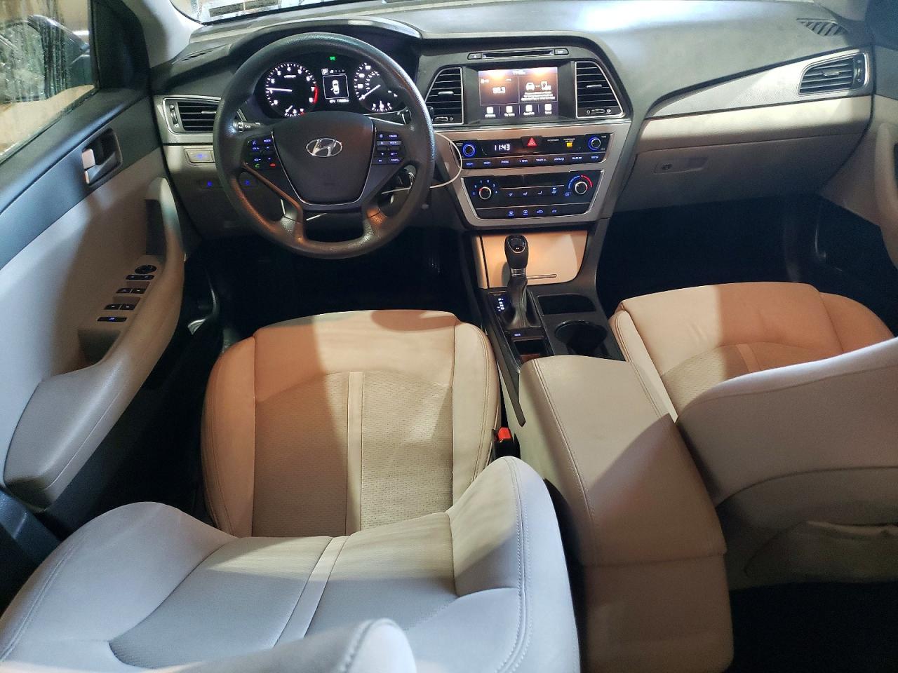 2016 HYUNDAI SONATA SE photo 8