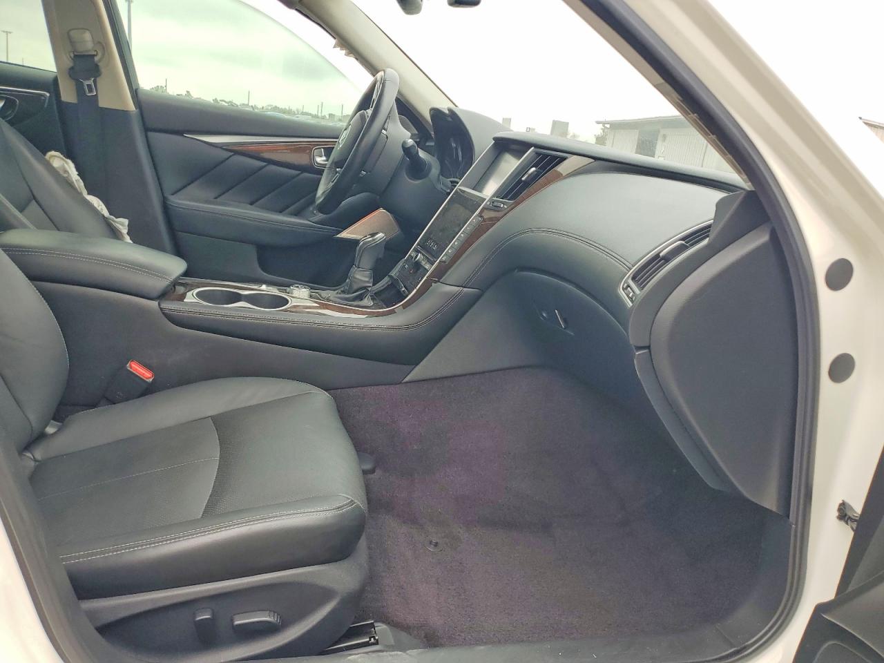 2018 INFINITI Q50 3.0T LUXE photo 19