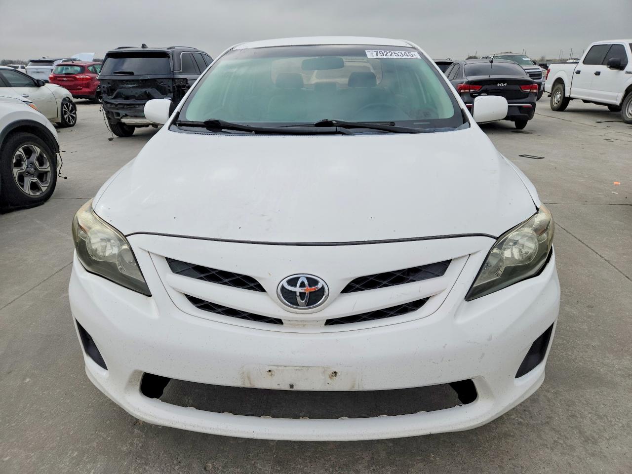 2012 TOYOTA COROLLA LE photo 5
