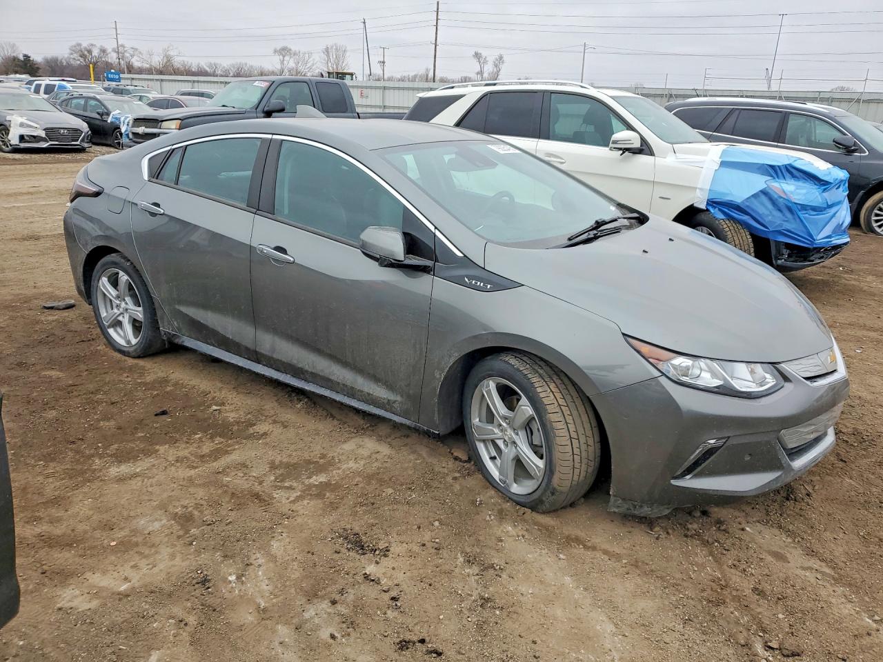 2017 CHEVROLET VOLT PREMIER photo 4