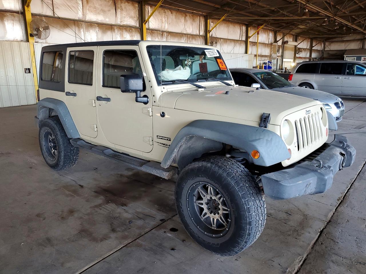 2011 JEEP WRANGLER UNLIMITED SPORT photo 4