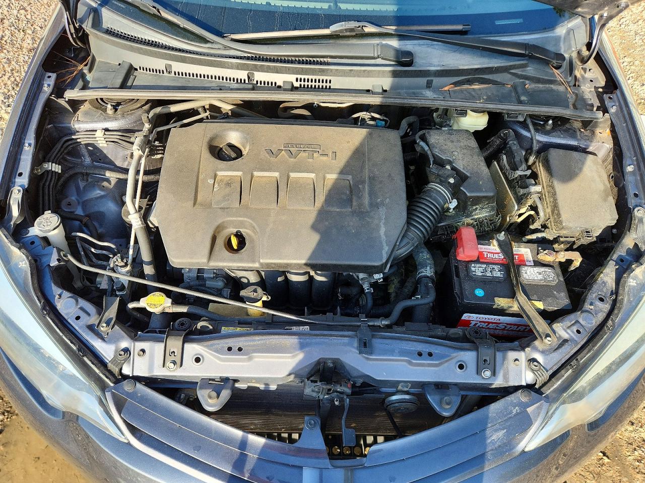 2016 TOYOTA COROLLA LE photo 11
